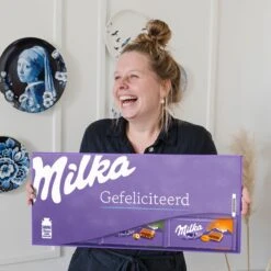 "Gefeliciteerd" - Mega Milka 900 Gram - Chocoladereep Cadeau - Chocolade