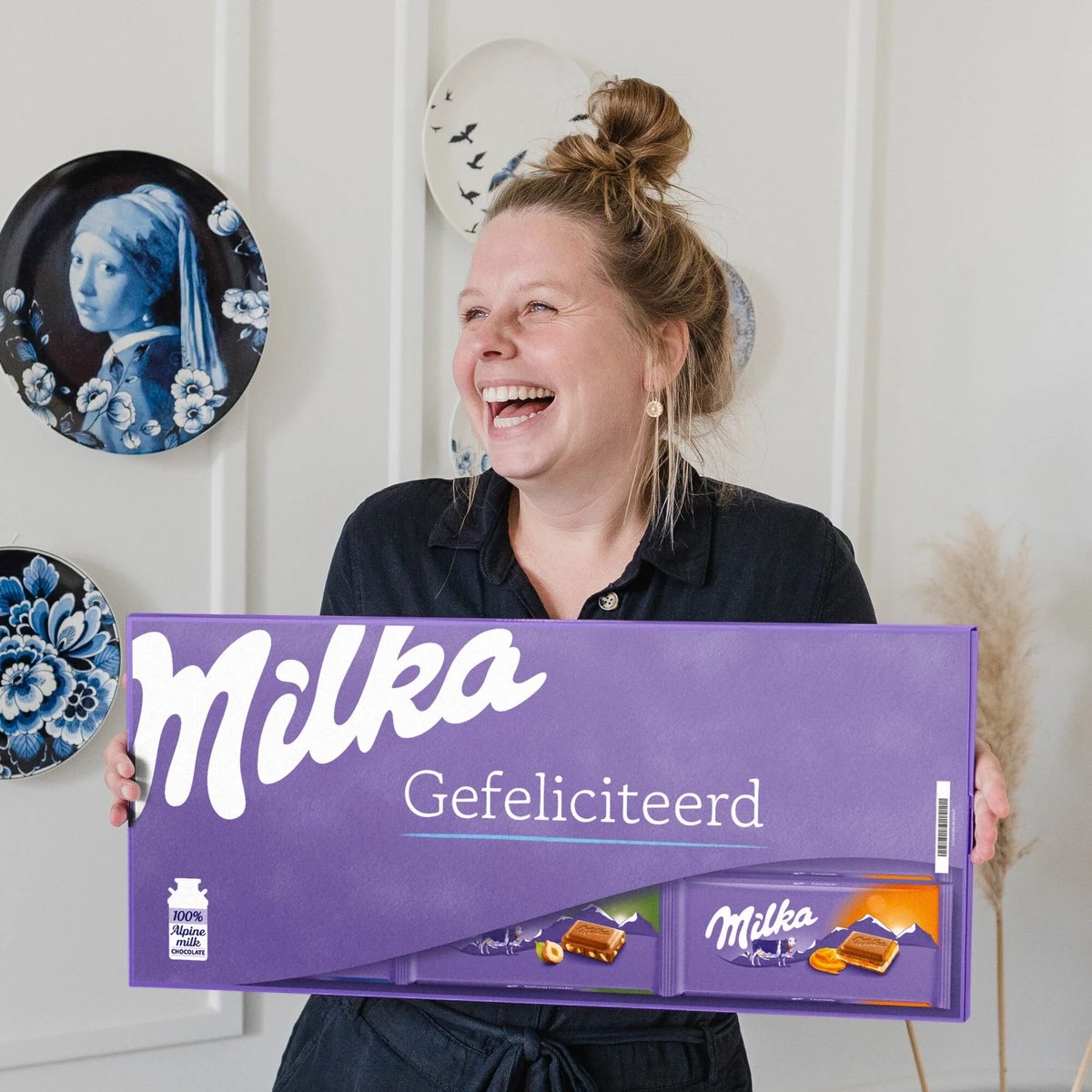 "Gefeliciteerd" - Mega Milka 900 Gram - Chocoladereep Cadeau - Chocolade