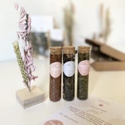 Het Theeplankje Giftset Theeproeverij Dankbaarheid (Lottea, Thee Cadeaubox, Thee Cadeau, Cadeau Theeliefhebber, Relatiegeschenk, Personeelsgeschenk)